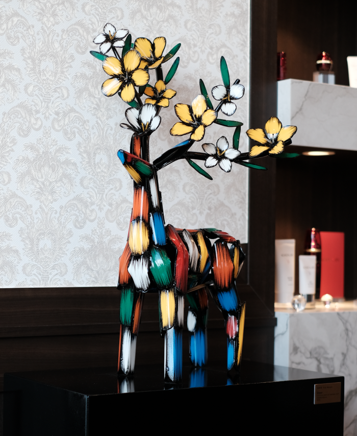 Deer, 2026, Urethane paint on stainless steel, 44x40x74(h)cm